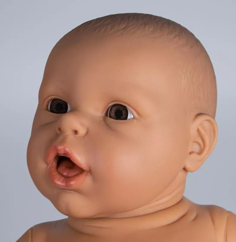 Erler-Zimmer Eltern-Übungsbaby, männlich, mittlere Hautfarbe 1,1 kg