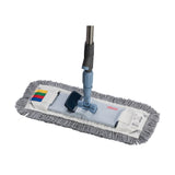 Vileda Professional SprayPro Set Bodenreinigungssystem – Sprühmopp mit Edelstahlstiel, inkl. Mopphalter – Ansicht 3