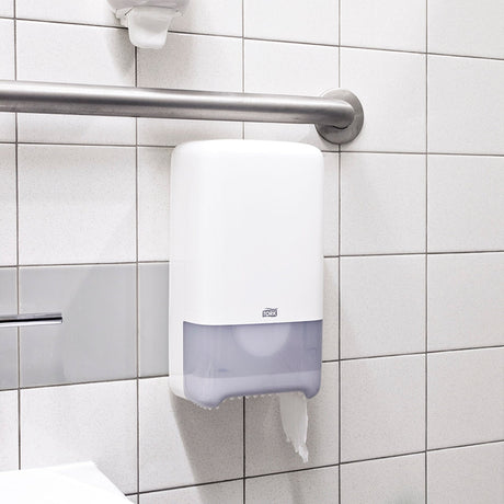 Tork Elevation Doppelrollenspender T6 für Midi-Toilettenpapier, mit automatischem Rollenwechsel – Ansicht 2